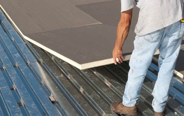 benefits of insulating Calvo flat roofing